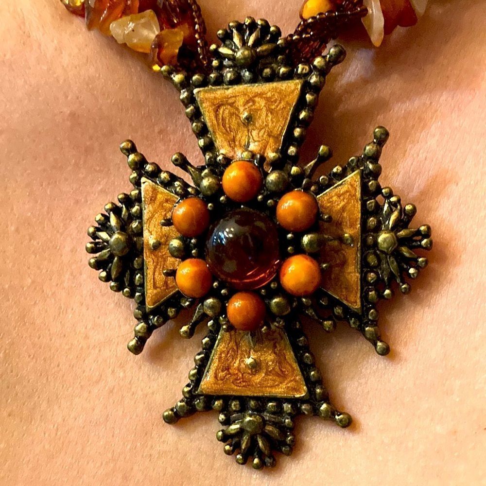 Necklace - Picture 2 of 15